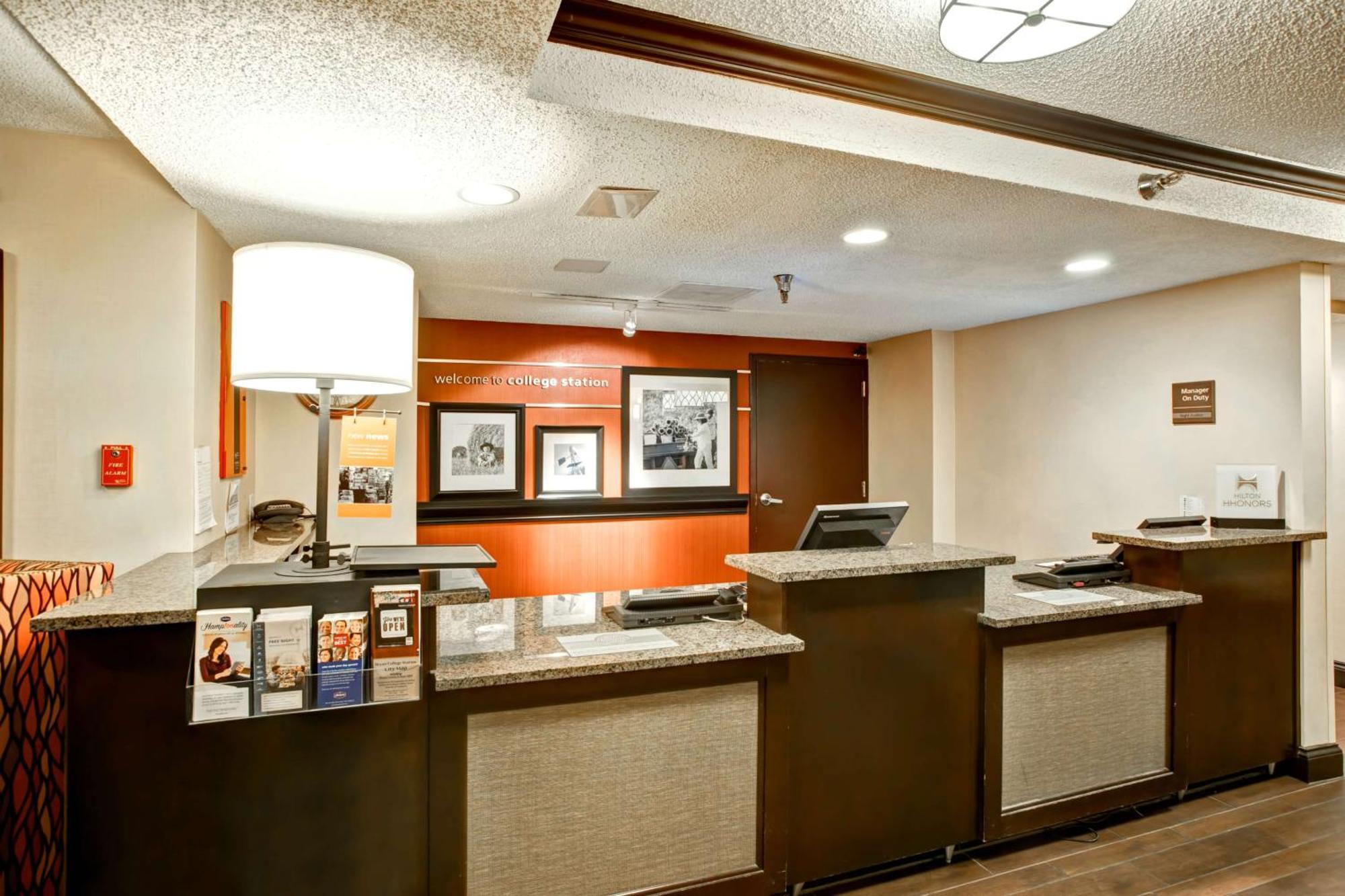 Hampton Inn College Station-Near Texas A&M University Екстериор снимка
